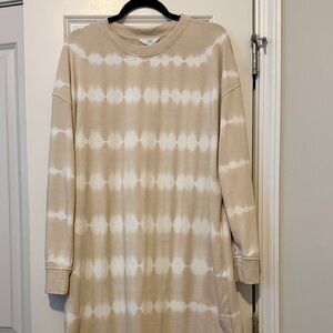 Time and Tru Beige and White Tie-Dye Dress